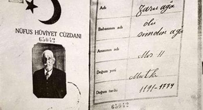 Zaro Ağa 1777'te Bitlis'te doğuyor, 1934'te İstanbul'da ölüyor